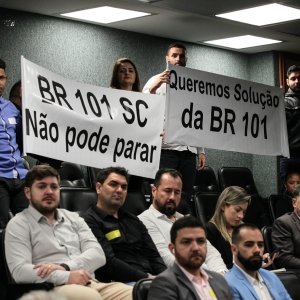 Colapso da BR-101 na região: grupo debate e quer solução definitiva