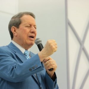 R.R. Soares, apresentador do Show da Fé, realizará culto na região