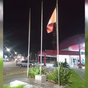 Tijucas: Sem desfile cívico e mastros sem bandeiras