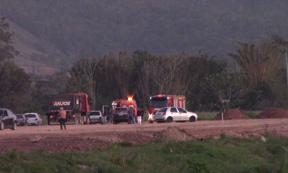 PLANTÃO: Vítima de acidente com máquina em Tijucas, tem morte confirmada