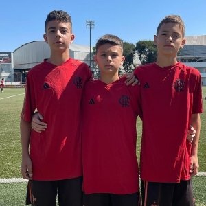 Jovens de São João Batista participam de testes na base do Flamengo