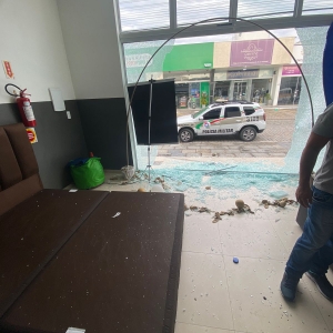 Homem que vandalizou loja de colchões é preso pela Polícia Civil