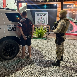 Homem com mandado por estupro é preso pela PM