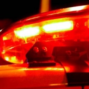 Jovem tenta ajudar amigo ferido e também é atingido por facada em briga