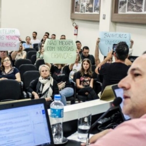 Itapema aprova proibição de banheiros unissex de uso coletivo em Itapema