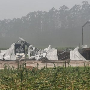 Veja como ficou o interior de São João Batista após temporal