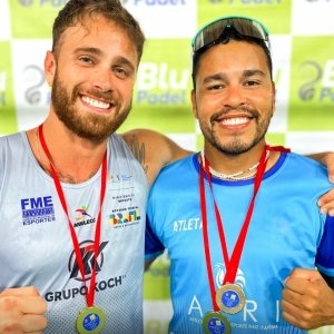 Atleta de Porto Belo é eleito o melhor do campeonato AMIVOLEI