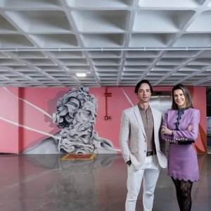 Construtora inova ao colocar arte na garagem de edifício 