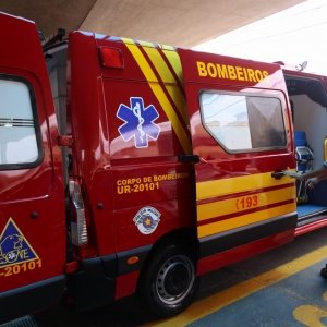 Trabalhador sofre acidente após corte com máquina