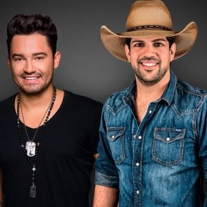 Porto Belo celebra a virada de 2024 com show de Fernando e Sorocaba