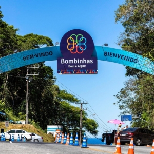 Turistas podem pagar quase R$ 200 para entrar em Bombinhas