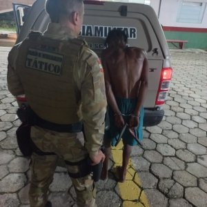 Homem é preso com mandado ativo por tráfico de drogas em Tijucas