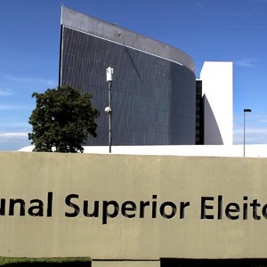 OPORTUNIDADE: TRE fará serviços relacionados a títulos de eleitores em secretaria