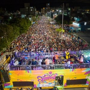 Carnaval 2024 em Bombinhas promete quatro dias de folia e diversão