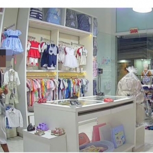 Com 44 passagens policial, criminoso usa faca para roubar e comprar drogas