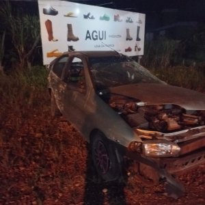 Carro de Tijucas se envolve em acidente com vítima na SC-410