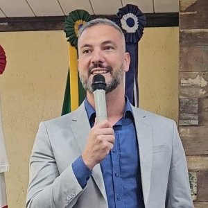 Prefeito de Canelinha é eleito presidente da Granfpolis, representando 22 municípios 