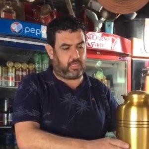 A SAGA: 'Levaram o falecido e me devolveram', dono do bar após urna funerária retornar ao local