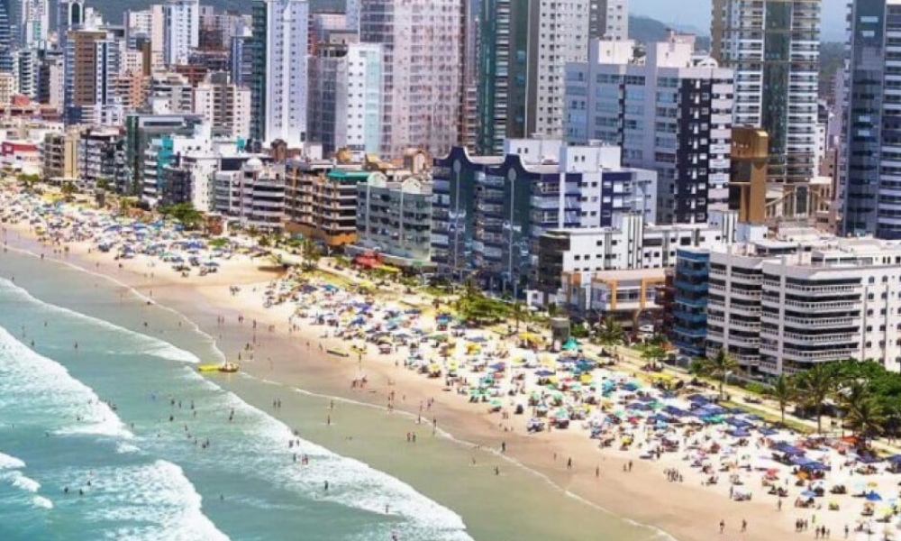 Alargamento da praia de Itapema deve começar em 4 meses; Investimento será de R$ 60 milhões