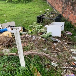 Prefeitura de Tijucas promete recolher entulhos com rapidez; Foi criado o ‘Alô Entulho’