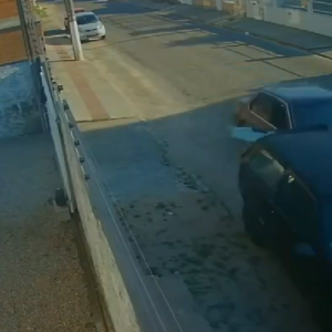 'Dependemos para o trabalho': Motorista embriagado colide em veículo e foge no bairro Praça