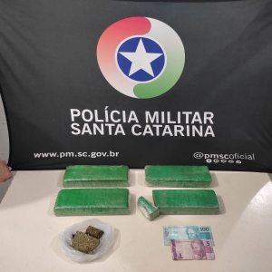 Mais de 3kg de maconha é apreendido em operação em cidade da região