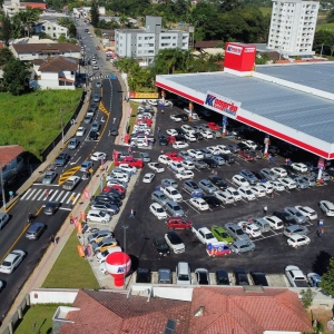 Komprão é inaugurado em São João Batista; essa é a 68ª loja do Grupo Koch 