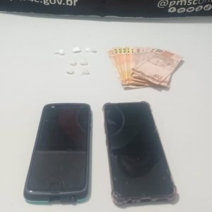 Jovem de 18 anos é preso por tráfico de drogas em Tijucas