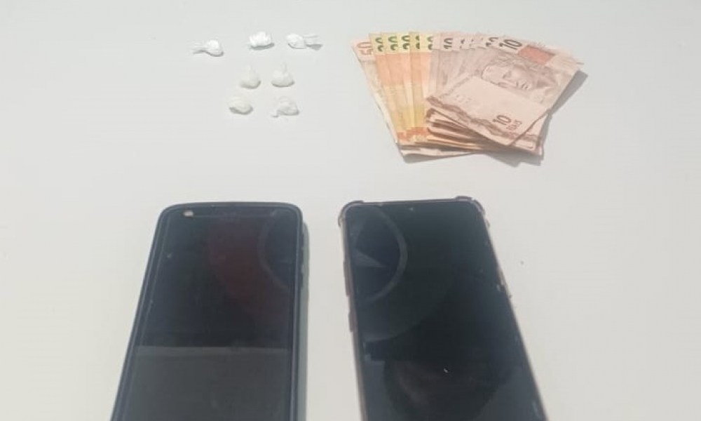 Jovem de 18 anos é preso por tráfico de drogas em Tijucas