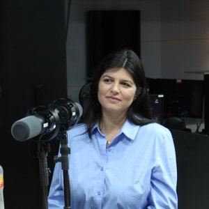 Ex-bancária Luana Andriani lança livro 