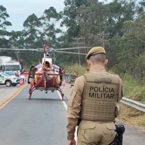 Acidente na SC-410 deixa motociclista gravemente ferido
