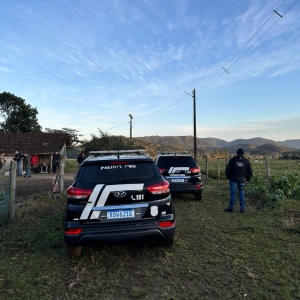 Polícia Civil cumpre três mandados de busca e apreensão em Tijucas