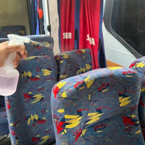 Porto Belo intensifica limpeza de ônibus escolares para conter surto de sarna