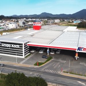Rede de supermercados realiza evento em homenagem ao dia do comerciante