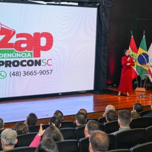 Procon SC lança canal ZAP Denúncia e parceria com Polícia Civil