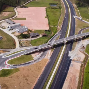 Alça de acesso ao contorno viário da Grande Florianópolis será finalizada neste sábado