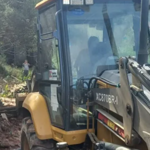 Construção irregular é demolida em operação conjunta em São João Batista