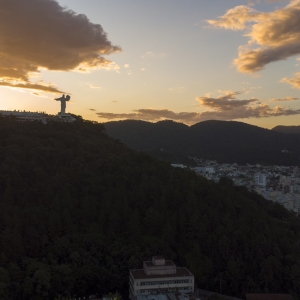 Nevoeiros marcam o início do dia em Santa Catarina, mas sol predomina e ameniza o frio