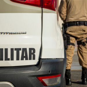 Homem é morto a tiros em frente a conveniência em Balneário Camboriú