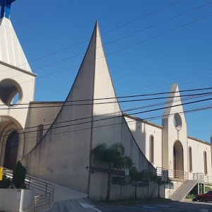 Paróquia Santo Antônio promove encontro de preparação para pais e padrinhos