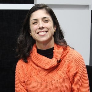 Linha de Frente: a política em novo olhar  Léo Nunes recebe Jadna Matias da Silva, advogada e nova promessa política de Bombinhas