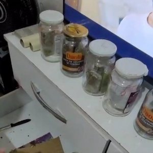 Operação contra tráfico de drogas; indivíduo de 21 anos foi preso