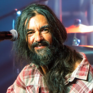 Live Shows e Eventos comemora 7 anos com show nacional do cantor Armandinho em Tijucas