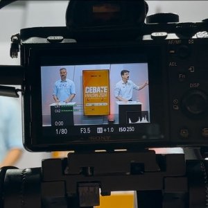 Candidatos à prefeitura de Canelinha trocam acusações em debate realizado pelo Vip Social