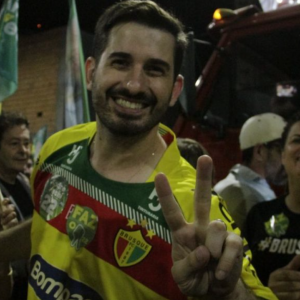 André Vechi é reeleito prefeito de Brusque com mais de 62% dos votos válidos