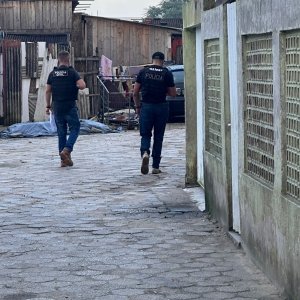 Operação desarticula ponto de tráfico em área central de Tijucas