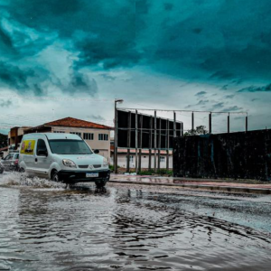 Defesa Civil emite alerta para tempestades com ventos de até 70 km/h 