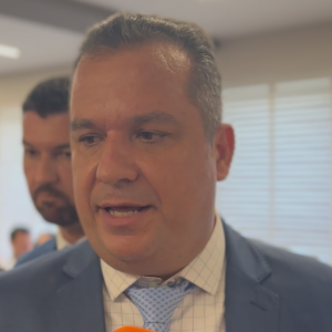 'Ele trabalhou contra a saúde de São João Batista', diz Peixer sobre veto do reajuste salarial