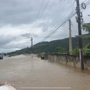Avenida que liga Tijucas a Porto Belo é interditada por tempo indeterminado