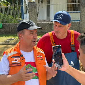 Governador visita Tijucas e promete ajuda para recuperação da cidade